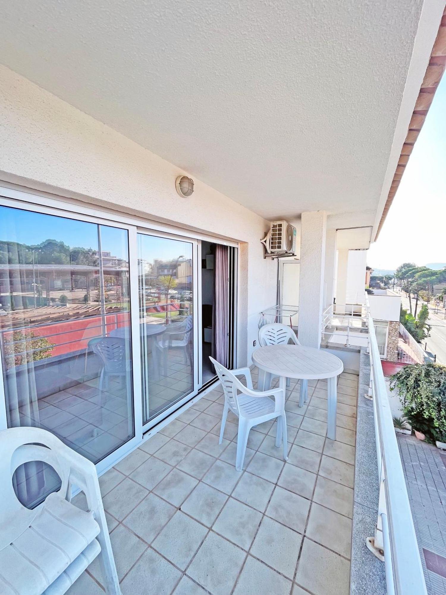 Apartamento De 3 Habitaciones En El Centro Ля Эскала Экстерьер фото