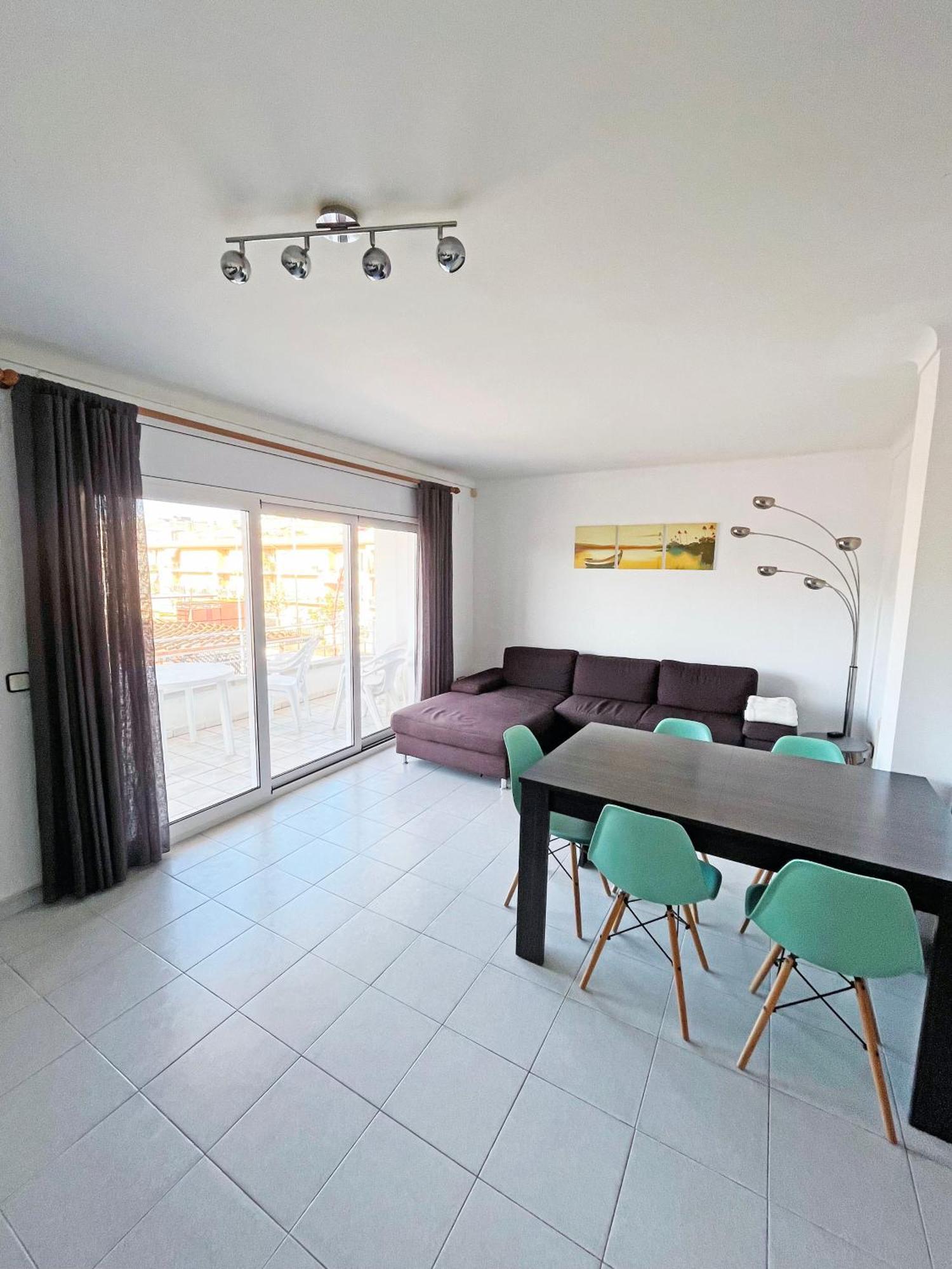 Apartamento De 3 Habitaciones En El Centro Ля Эскала Экстерьер фото