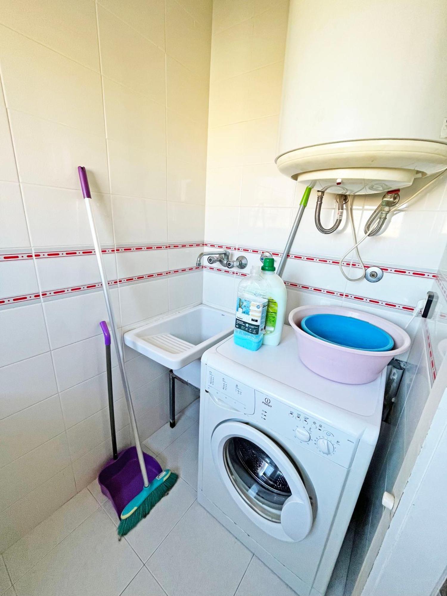 Apartamento De 3 Habitaciones En El Centro Ля Эскала Экстерьер фото