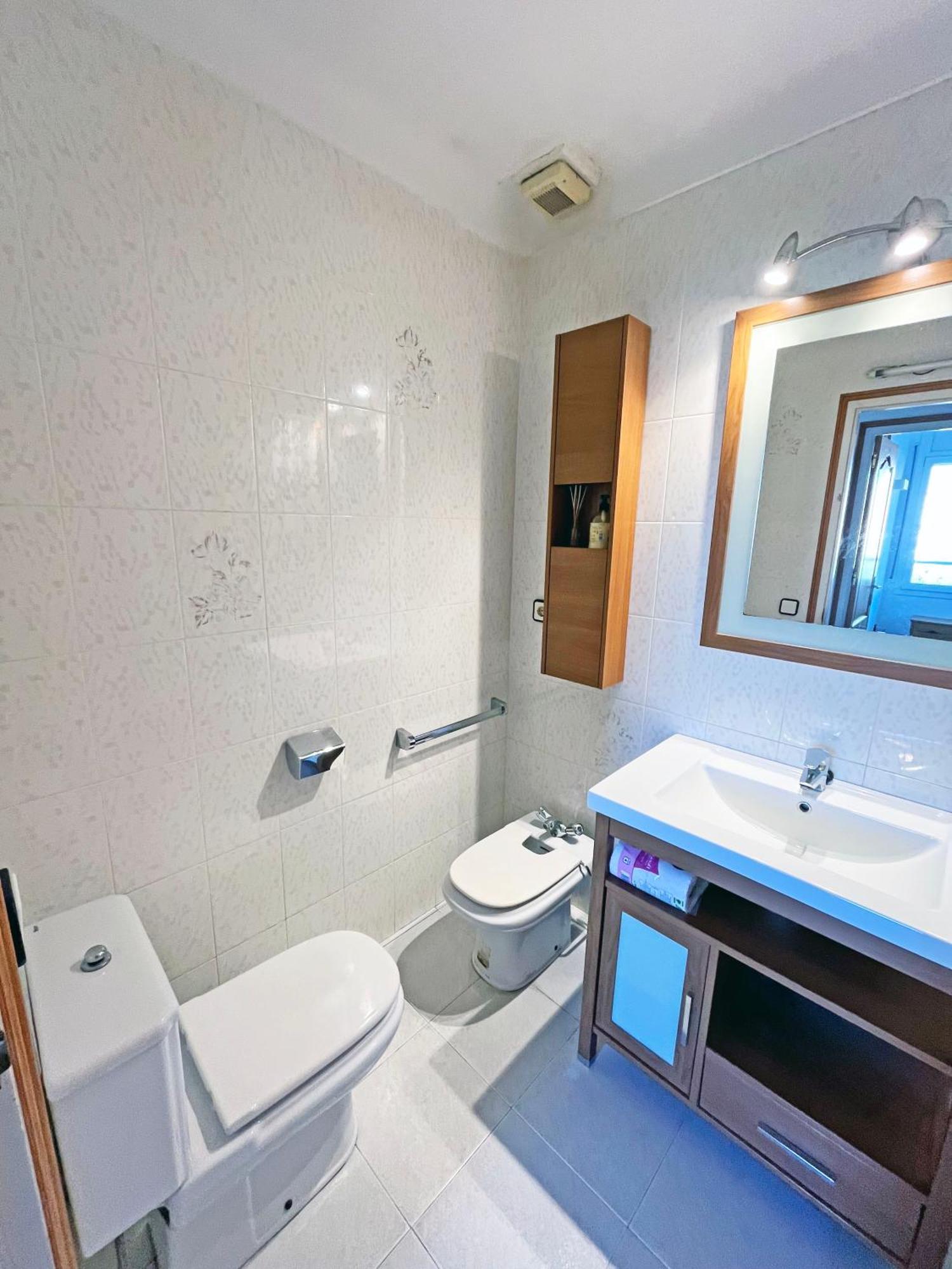 Apartamento De 3 Habitaciones En El Centro Ля Эскала Экстерьер фото