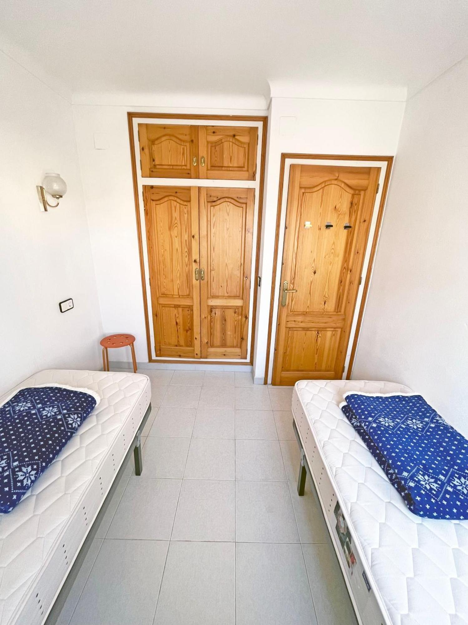 Apartamento De 3 Habitaciones En El Centro Ля Эскала Экстерьер фото